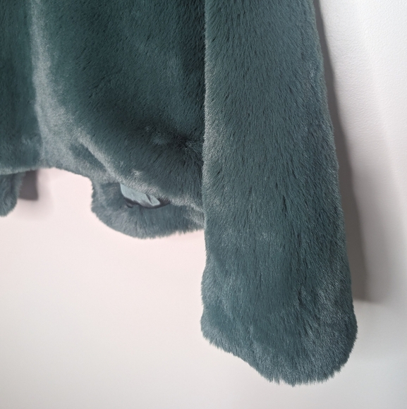 Karen Millen Forest Green Faux Fur Jacket sz 8 NWOT - Picture 8 of 9